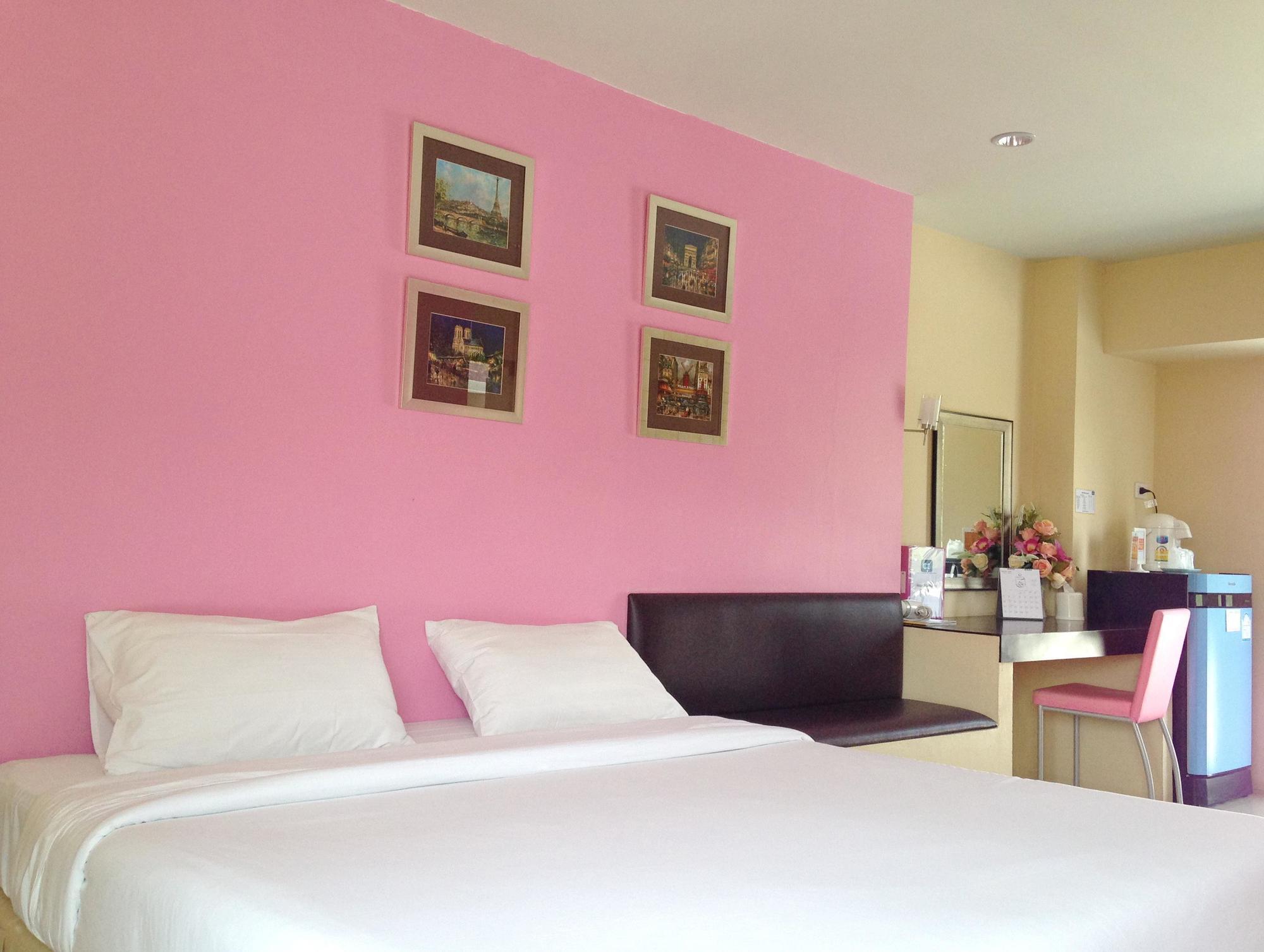 C2 Residence Lampang Extérieur photo